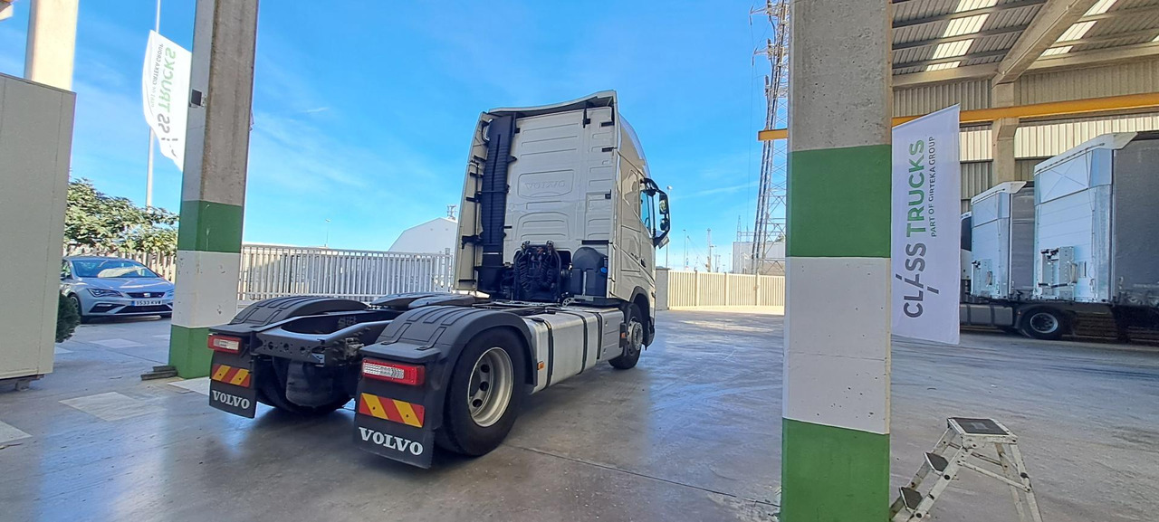 Cabeza tractora Volvo FH 460 Globetrotter XL Retarder i-Save: foto 7
