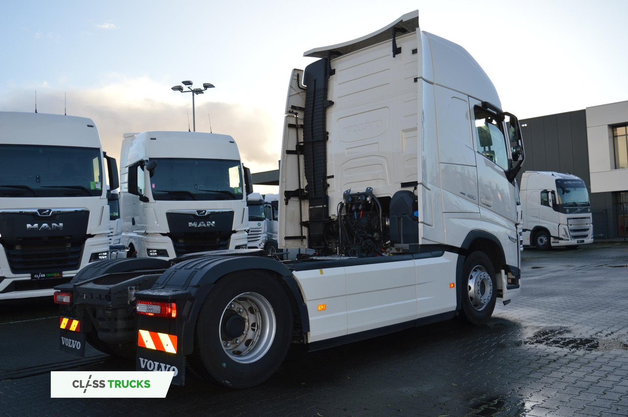 Volvo FH 460 Globetrotter XL i-Save Side Skirts - Cabeza tractora: foto 4 Volvo FH 460 Globetrotter XL i-Save Side Skirts - Cabeza tractora: foto 4