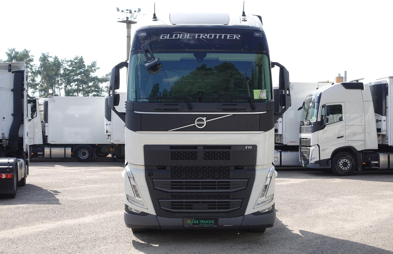 Volvo FH 500 Globetrotter XL Varios - Cabeza tractora: foto 2 Volvo FH 500 Globetrotter XL Varios - Cabeza tractora: foto 2