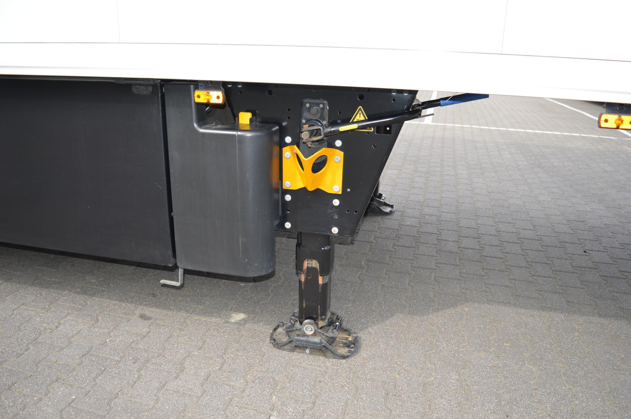 Schmitz Cargobull SKO FP 45 Carrier Vector 1550 - Semirremolque frigorífico: foto 4 Schmitz Cargobull SKO FP 45 Carrier Vector 1550 - Semirremolque frigorífico: foto 4