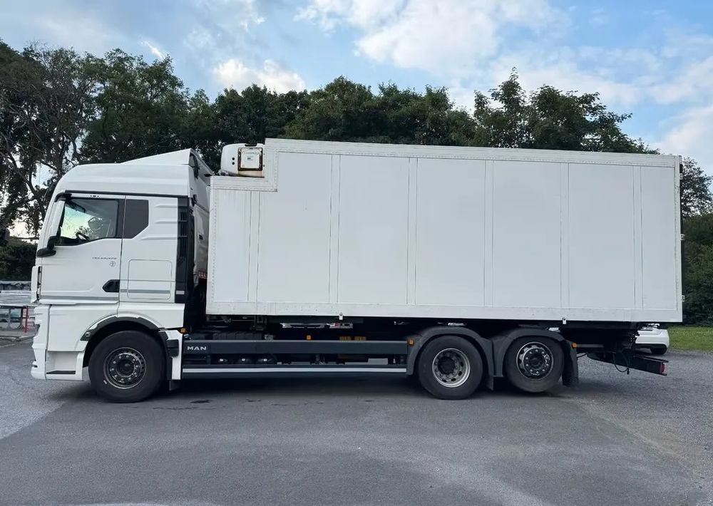 MAN TGX 26.470 – chłodnia / Automatyczna skrzynia / Euro 6c / Retarder /6x2 /Zawieszenie pneumatyczne - Camión frigorífico: foto 4 MAN TGX 26.470 – chłodnia / Automatyczna skrzynia / Euro 6c / Retarder /6x2 /Zawieszenie pneumatyczne - Camión frigorífico: foto 4