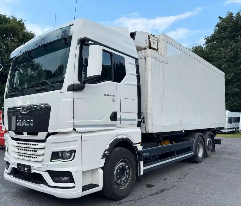 MAN TGX 26.470 – chłodnia / Automatyczna skrzynia / Euro 6c / Retarder /6x2 /Zawieszenie pneumatyczne - Camión frigorífico: foto 2 MAN TGX 26.470 – chłodnia / Automatyczna skrzynia / Euro 6c / Retarder /6x2 /Zawieszenie pneumatyczne - Camión frigorífico: foto 2