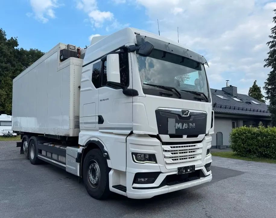 MAN TGX 26.470 – chłodnia / Automatyczna skrzynia / Euro 6c / Retarder /6x2 /Zawieszenie pneumatyczne - Camión frigorífico: foto 1 MAN TGX 26.470 – chłodnia / Automatyczna skrzynia / Euro 6c / Retarder /6x2 /Zawieszenie pneumatyczne - Camión frigorífico: foto 1