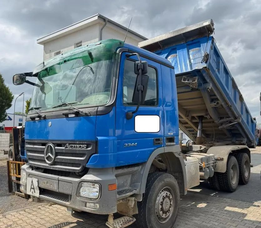 Mercedes-Benz 3344 6x6 Meiler Bordmatik – Wywrotka,Allroad,Tempomat/ Przebieg :298.000km !!! - Camión volquete: foto 1 Mercedes-Benz 3344 6x6 Meiler Bordmatik – Wywrotka,Allroad,Tempomat/ Przebieg :298.000km !!! - Camión volquete: foto 1