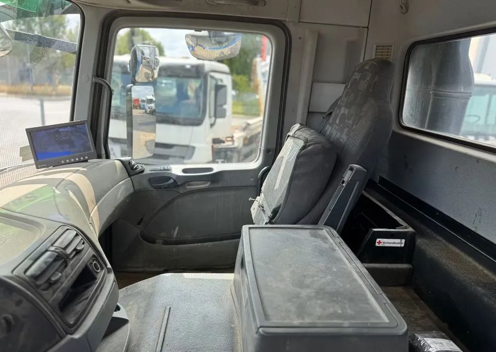 Mercedes-Benz 3344 6x6 Meiler Bordmatik – Wywrotka,Allroad,Tempomat/ Przebieg :298.000km !!! - Camión volquete: foto 5 Mercedes-Benz 3344 6x6 Meiler Bordmatik – Wywrotka,Allroad,Tempomat/ Przebieg :298.000km !!! - Camión volquete: foto 5