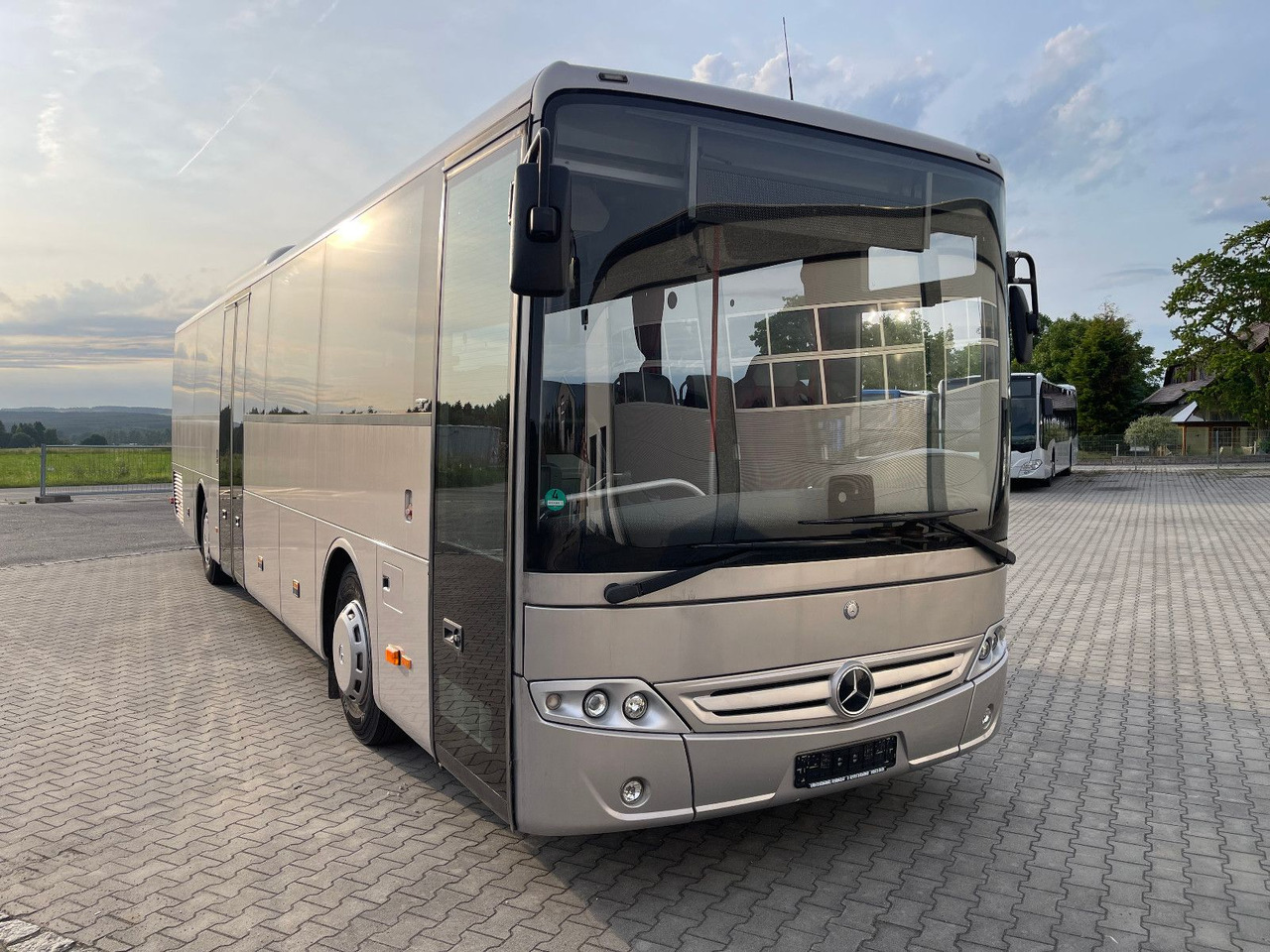 Mercedes-Benz Intouro Euro 6 mit 57 Plätzen - Autobús suburbano: foto 1 Mercedes-Benz Intouro Euro 6 mit 57 Plätzen - Autobús suburbano: foto 1
