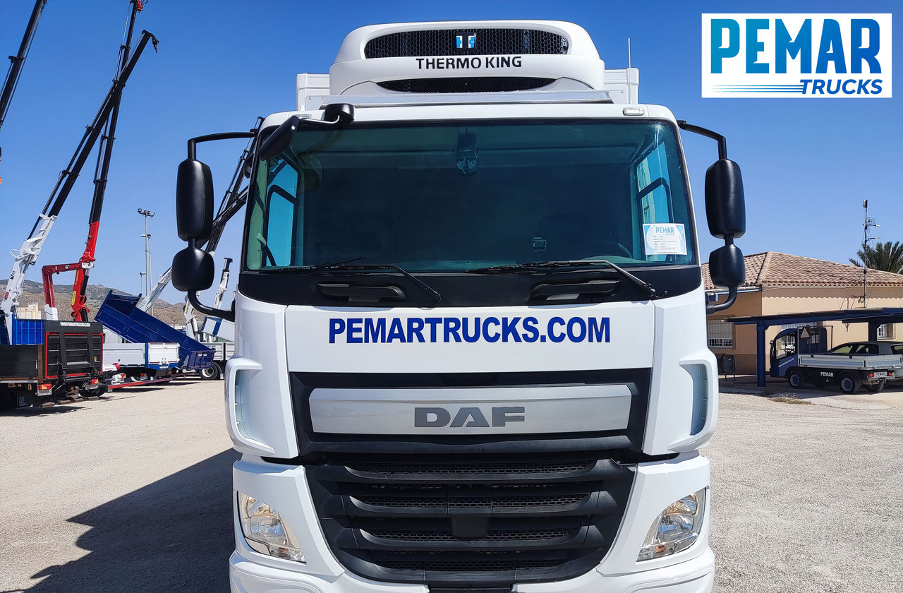 DAF CF 330 FRIGORIFICO 18T - Camión frigorífico: foto 2 DAF CF 330 FRIGORIFICO 18T - Camión frigorífico: foto 2