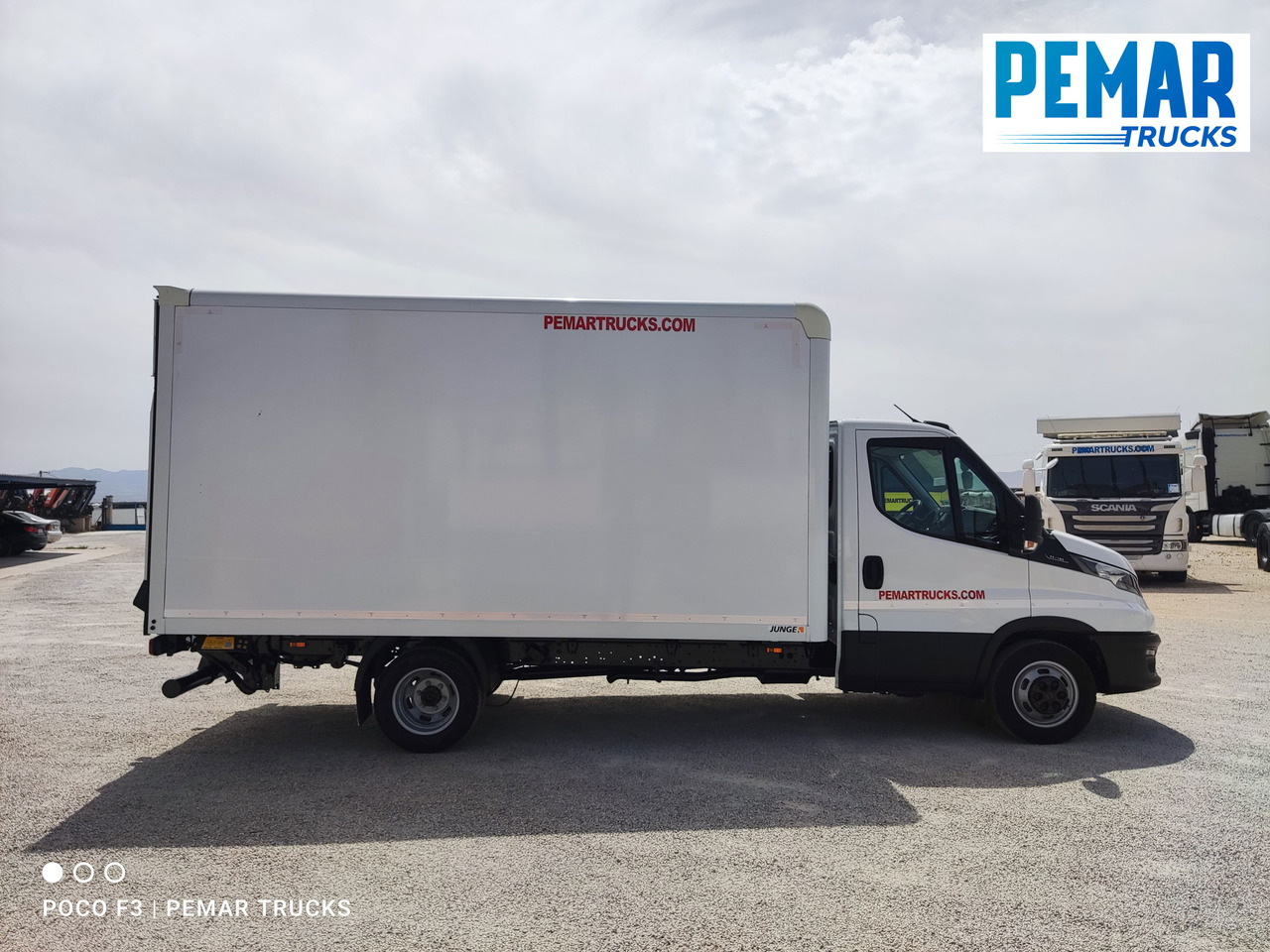 IVECO DAILY 35C16 CAJA CERRADA DOBLE RUEDA - Furgoneta caja cerrada: foto 4 IVECO DAILY 35C16 CAJA CERRADA DOBLE RUEDA - Furgoneta caja cerrada: foto 4