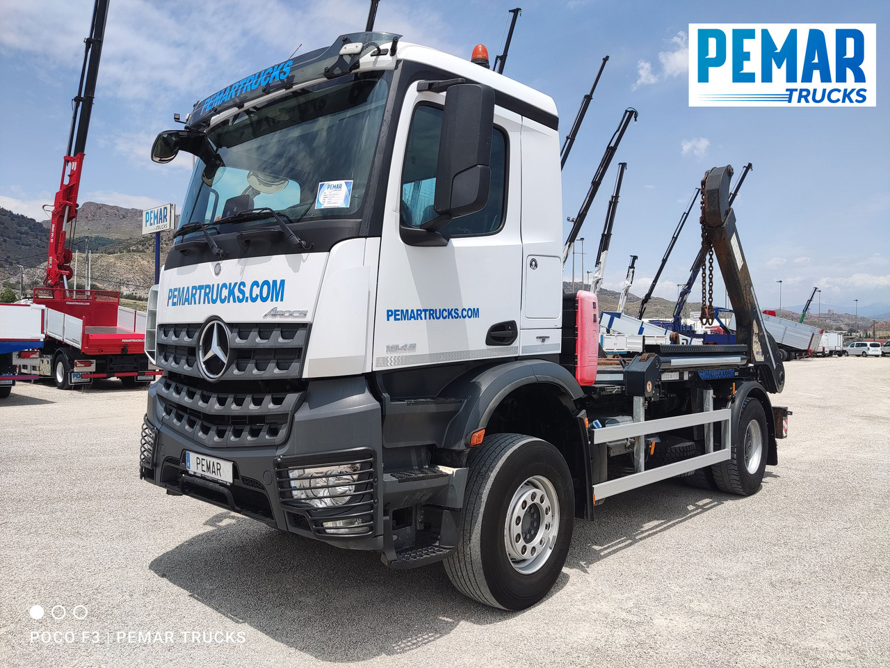 MERCEDES-BENZ AROCS 1845 PORTACONTENEDOR CADENA - Camión portacontenedor de cadenas: foto 2 MERCEDES-BENZ AROCS 1845 PORTACONTENEDOR CADENA - Camión portacontenedor de cadenas: foto 2