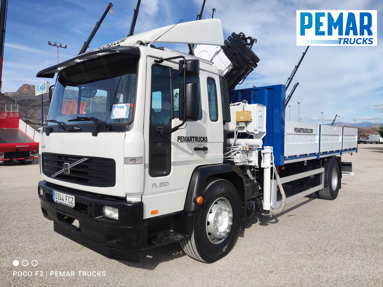 VOLVO FL 250 GRUA CAJA FIJA - Camión caja abierta, Camión grúa: foto 2 VOLVO FL 250 GRUA CAJA FIJA - Camión caja abierta, Camión grúa: foto 2