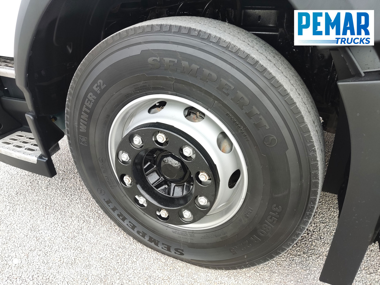 Camión frigorífico VOLVO FM 330 4X2 FRIGORIFICO 18T EURO 6: foto 17 Camión frigorífico VOLVO FM 330 4X2 FRIGORIFICO 18T EURO 6: foto 17