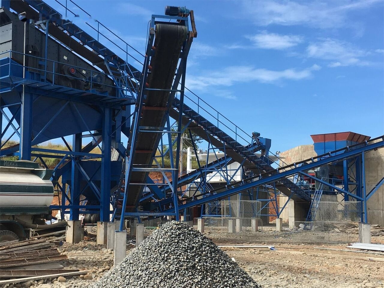 Kinglink 150TPH RIVER STONE CRUSHING PLANT - Trituradora de mandíbula: foto 2 Kinglink 150TPH RIVER STONE CRUSHING PLANT - Trituradora de mandíbula: foto 2
