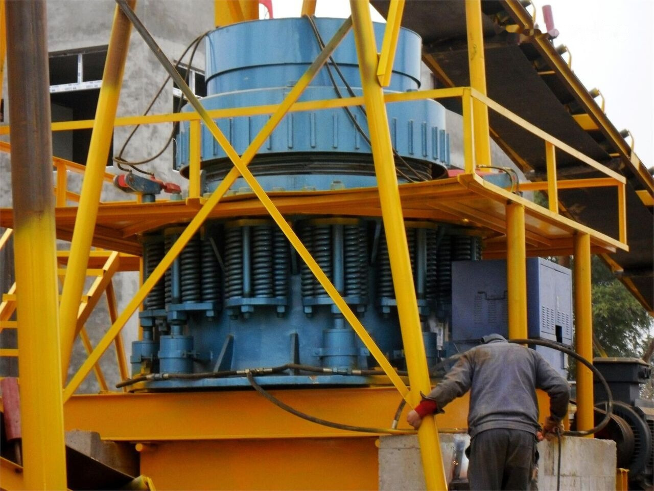Kinglink 5.5 Feet Cone Crusher - Trituradora de cono: foto 3 Kinglink 5.5 Feet Cone Crusher - Trituradora de cono: foto 3