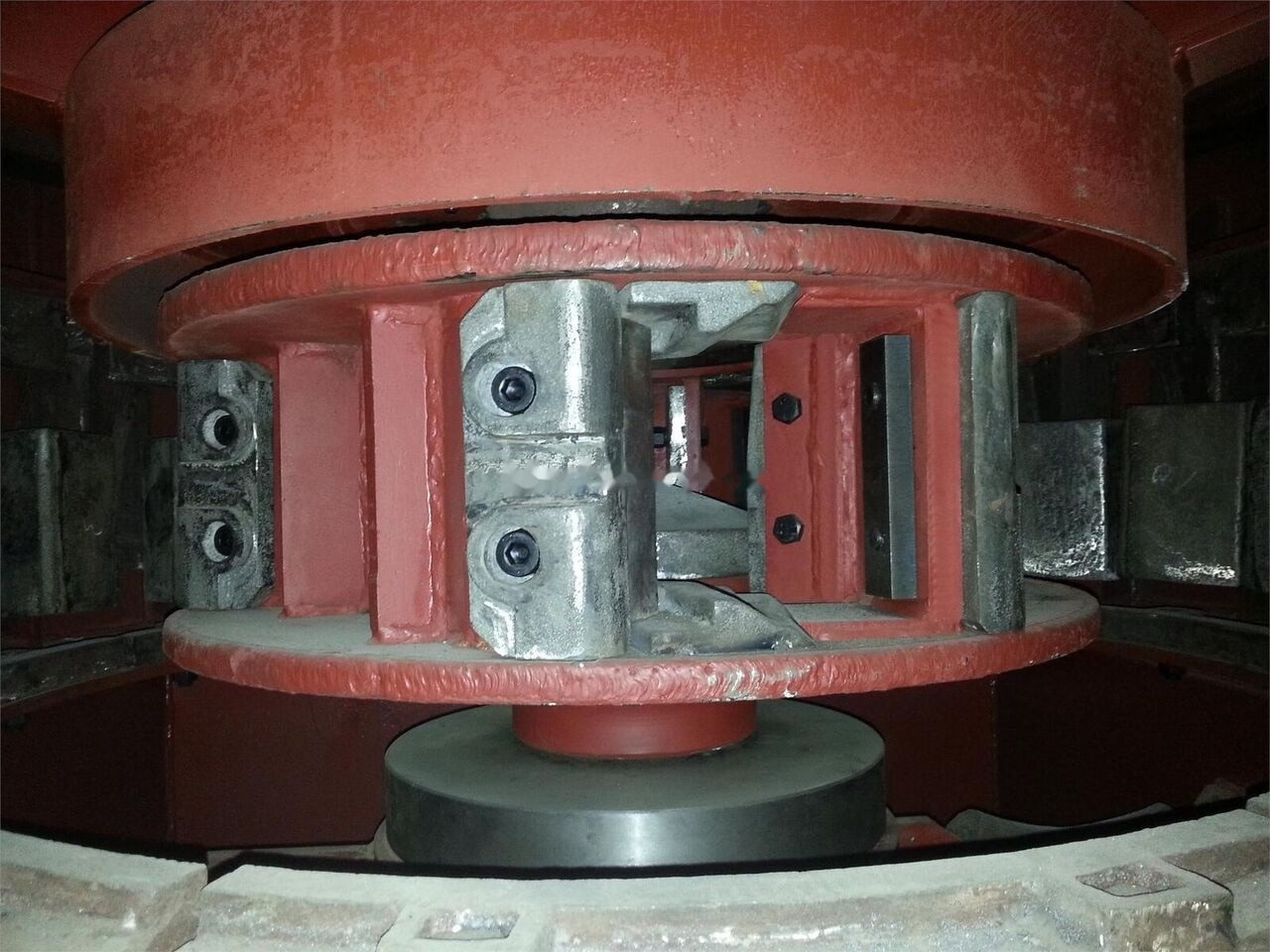 Kinglink KL12 Phosphate VSI Crusher - Trituradora de impacto: foto 3 Kinglink KL12 Phosphate VSI Crusher - Trituradora de impacto: foto 3