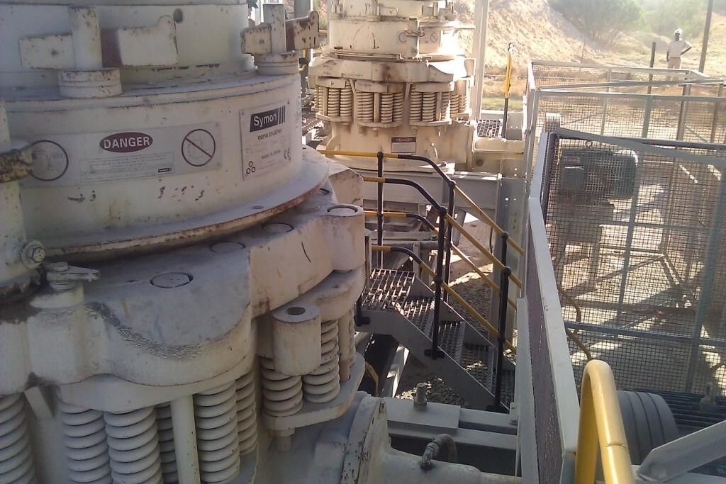 Kinglink SYMONS 3 FT STD FOR QUARRY AND MINING - Trituradora de cono: foto 2 Kinglink SYMONS 3 FT STD FOR QUARRY AND MINING - Trituradora de cono: foto 2