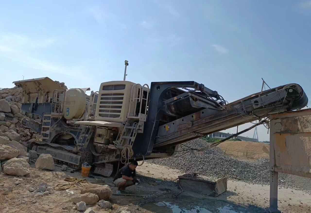 Metso Lokotrack LT106 Jaw Crusher - Trituradora móvil: foto 5 Metso Lokotrack LT106 Jaw Crusher - Trituradora móvil: foto 5