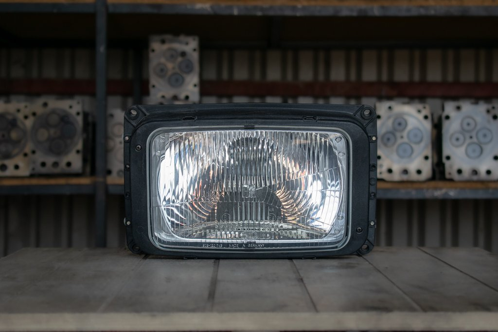 MAN HEADLIGHT SERIES II LEFT (DRIVER) - Luz/ Iluminación para Camión: foto 1 MAN HEADLIGHT SERIES II LEFT (DRIVER) - Luz/ Iluminación para Camión: foto 1