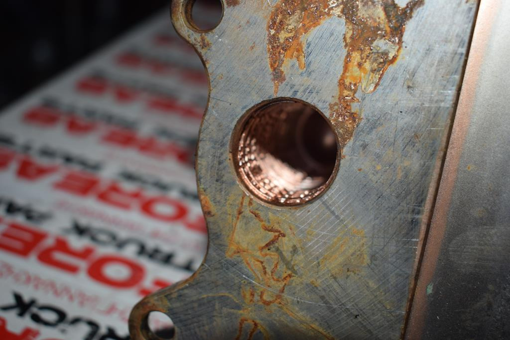 MERCEDES-BENZ ACTROS MP4 - Enfriador de aceite para Camión: foto 4 MERCEDES-BENZ ACTROS MP4 - Enfriador de aceite para Camión: foto 4