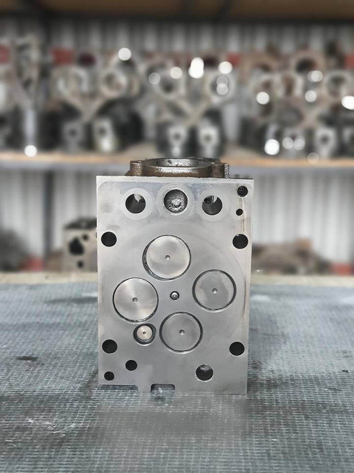 MERCEDES-BENZ ACTROS OM 541 - EURO 3 - Cabezal de bloque para Camión: foto 1 MERCEDES-BENZ ACTROS OM 541 - EURO 3 - Cabezal de bloque para Camión: foto 1