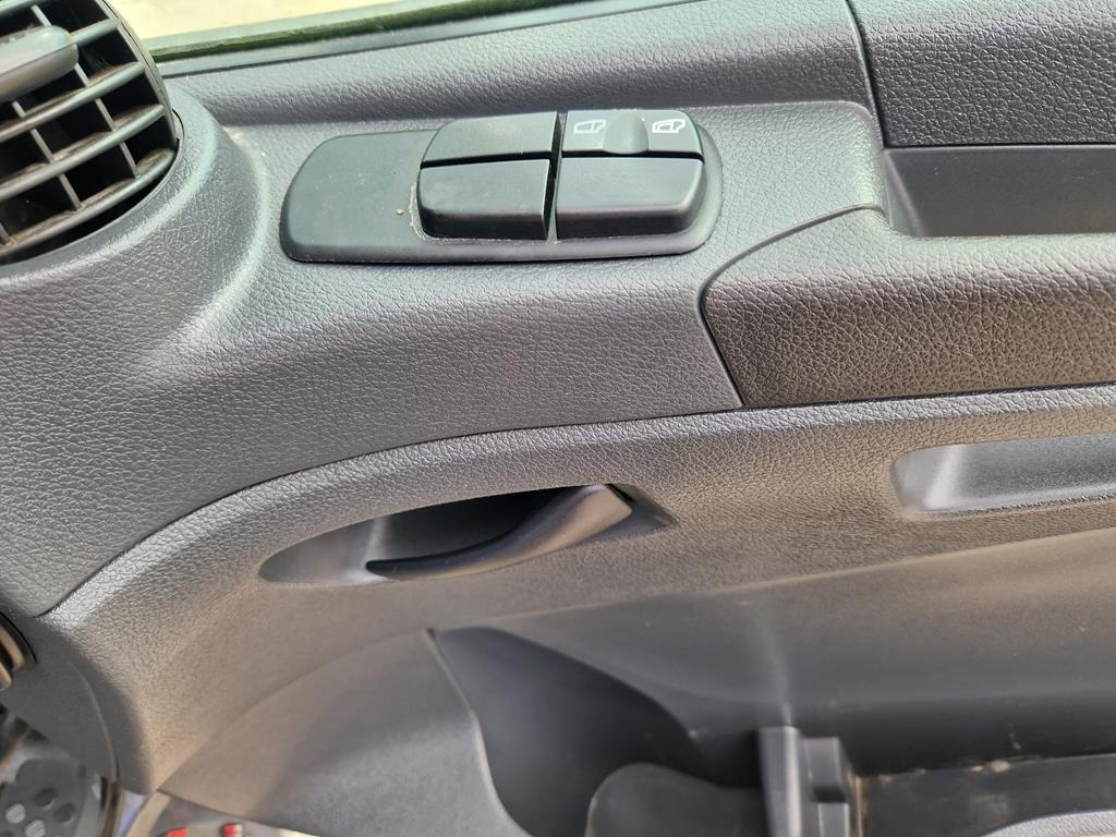 Leasing de MERCEDES-BENZ ATEGO 1218 MERCEDES-BENZ ATEGO 1218: foto 29