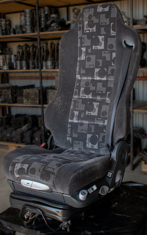 MERCEDES-BENZ AXOR AIR SEAT - DRIVER - Asiento para Camión: foto 1 MERCEDES-BENZ AXOR AIR SEAT - DRIVER - Asiento para Camión: foto 1
