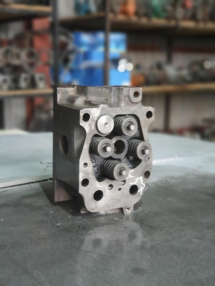 MERCEDES-BENZ AXOR OM 457 EURO III - Cabezal de bloque para Camión: foto 3 MERCEDES-BENZ AXOR OM 457 EURO III - Cabezal de bloque para Camión: foto 3