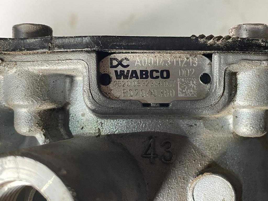 MERCEDES-BENZ TRAILER CONTROL VALVE - 0014311213 - Válvula de freno para Camión: foto 3 MERCEDES-BENZ TRAILER CONTROL VALVE - 0014311213 - Válvula de freno para Camión: foto 3