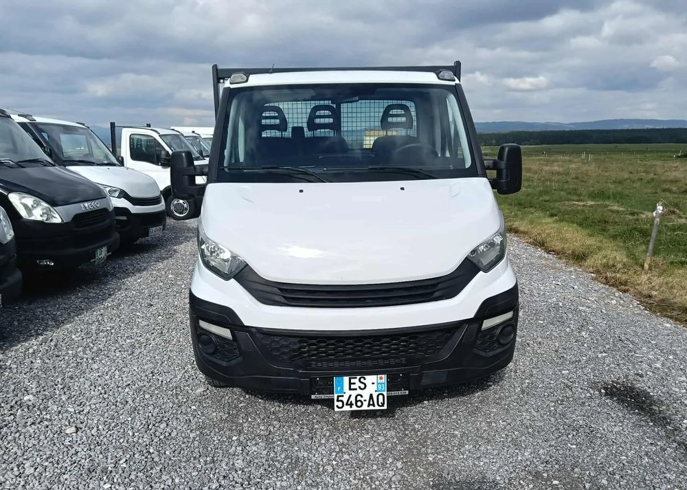 Iveco DAILY 35C14, 35C13, 35C12, 35C15 - Volquete furgoneta: foto 5 Iveco DAILY 35C14, 35C13, 35C12, 35C15 - Volquete furgoneta: foto 5