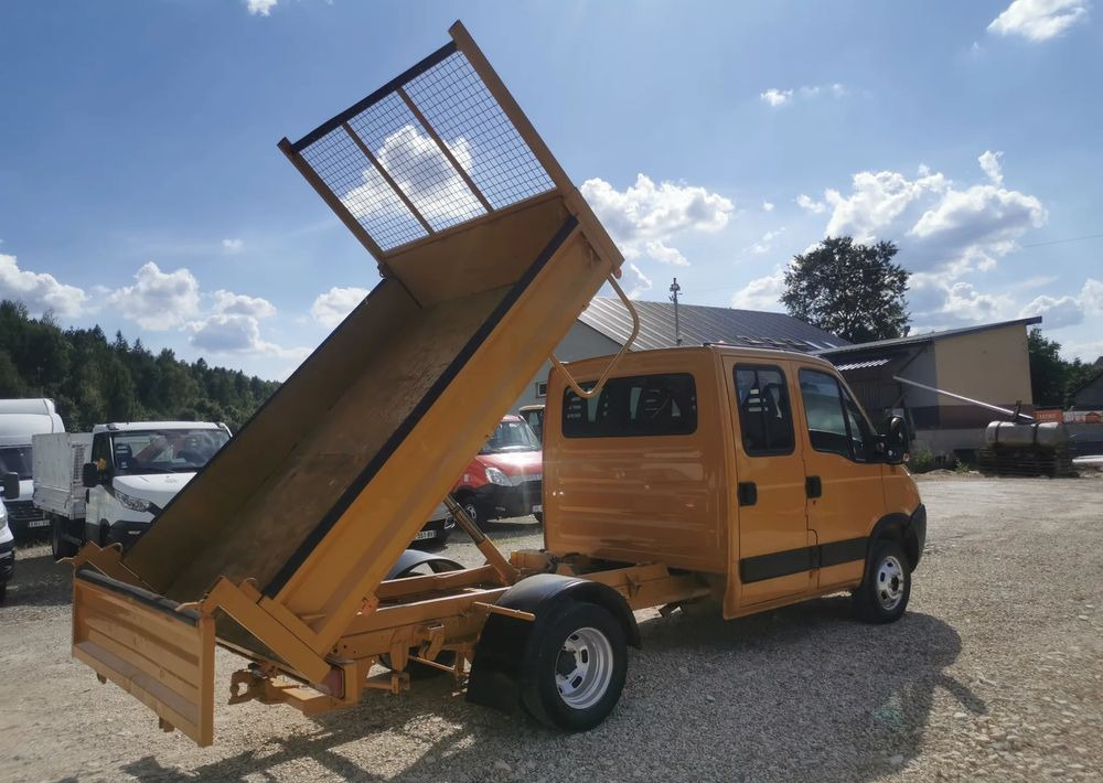 Iveco Daily 35C12 Brygadówka wywrotka Dubel hak kiper doka 35C13 - Volquete furgoneta: foto 5 Iveco Daily 35C12 Brygadówka wywrotka Dubel hak kiper doka 35C13 - Volquete furgoneta: foto 5