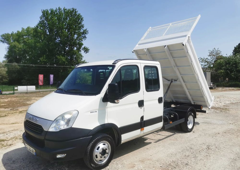 Iveco Daily 35C13 Kiper brygadówka 7-os wywrotka 130KM klimatyzacja Hak doka - Volquete furgoneta: foto 1 Iveco Daily 35C13 Kiper brygadówka 7-os wywrotka 130KM klimatyzacja Hak doka - Volquete furgoneta: foto 1
