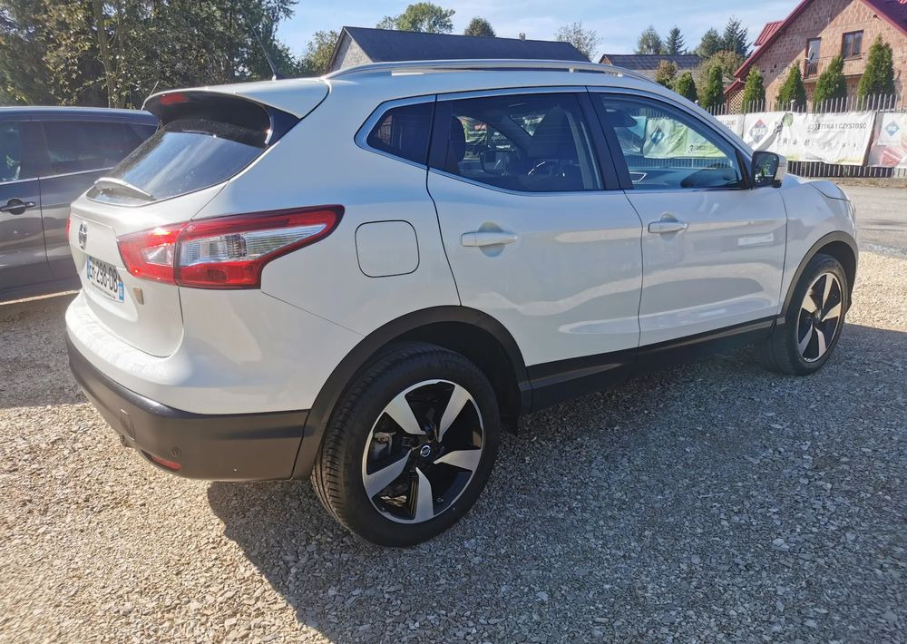 Nissan Qashqai 1.2 DIG-T N-Connecta EU6 - SUV/ Todoterreno: foto 4 Nissan Qashqai 1.2 DIG-T N-Connecta EU6 - SUV/ Todoterreno: foto 4