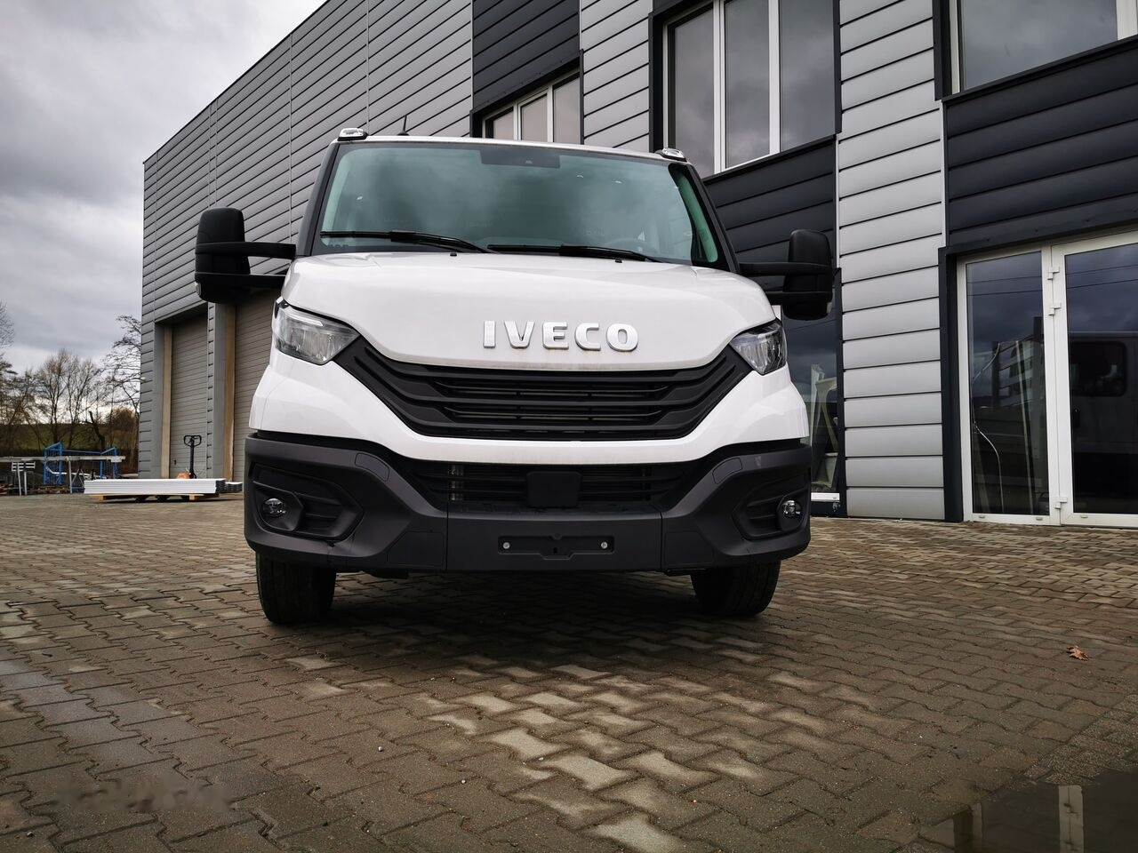 IVECO Daily 180KM r. oś 4100 - Caja abierta furgoneta: foto 3 IVECO Daily 180KM r. oś 4100 - Caja abierta furgoneta: foto 3