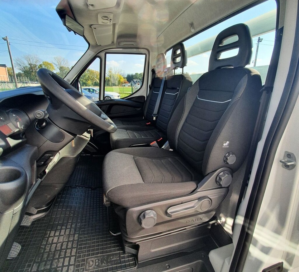 IVECO Daily 35S18 - Caja abierta furgoneta: foto 4 IVECO Daily 35S18 - Caja abierta furgoneta: foto 4