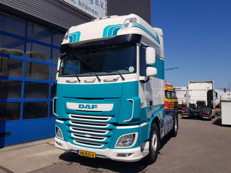 DAF XF 460 ADR EX/II, EX/III, FL,OX and AT Leather Int. Night Airco - Cabeza tractora: foto 2 DAF XF 460 ADR EX/II, EX/III, FL,OX and AT Leather Int. Night Airco - Cabeza tractora: foto 2