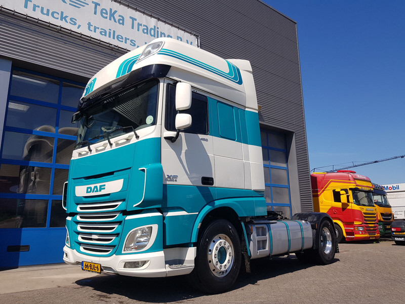 DAF XF 460 ADR EX/II, EX/III, FL,OX and AT Leather Int. Night Airco - Cabeza tractora: foto 1 DAF XF 460 ADR EX/II, EX/III, FL,OX and AT Leather Int. Night Airco - Cabeza tractora: foto 1