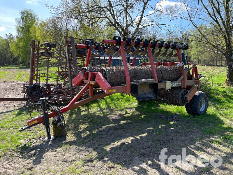 Kverneland Actiroll 830 Cambridge - Equipo para trabajo del suelo: foto 1 Kverneland Actiroll 830 Cambridge - Equipo para trabajo del suelo: foto 1