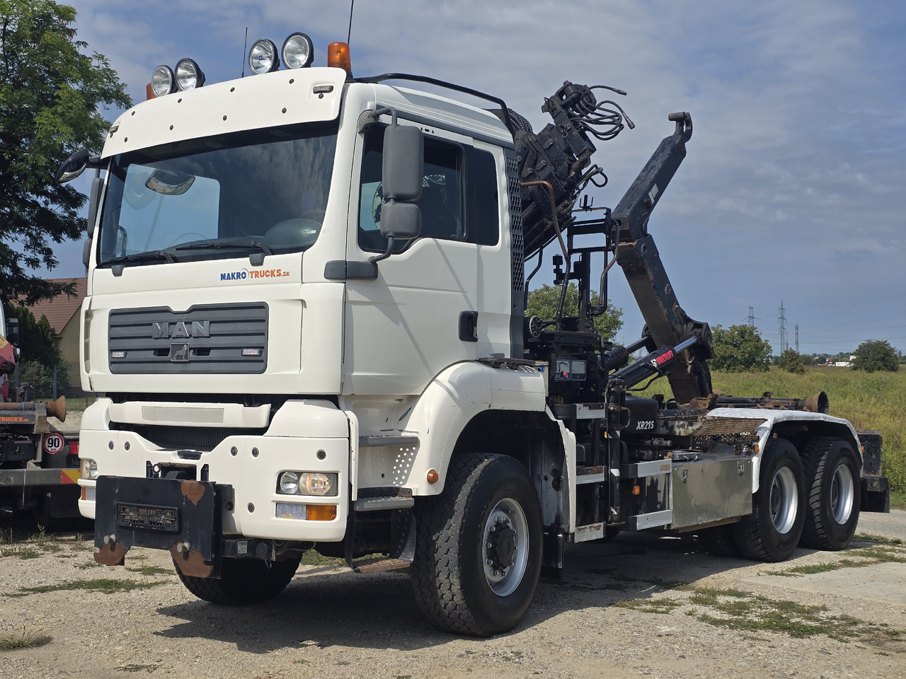 MAN TGA 26.440 6X6 / HOOK SYSTEM / HIAB 166D REMOTE SPECIAL PRICE ONLY THIS YEAR - Camión multibasculante, Camión grúa: foto 2 MAN TGA 26.440 6X6 / HOOK SYSTEM / HIAB 166D REMOTE SPECIAL PRICE ONLY THIS YEAR - Camión multibasculante, Camión grúa: foto 2
