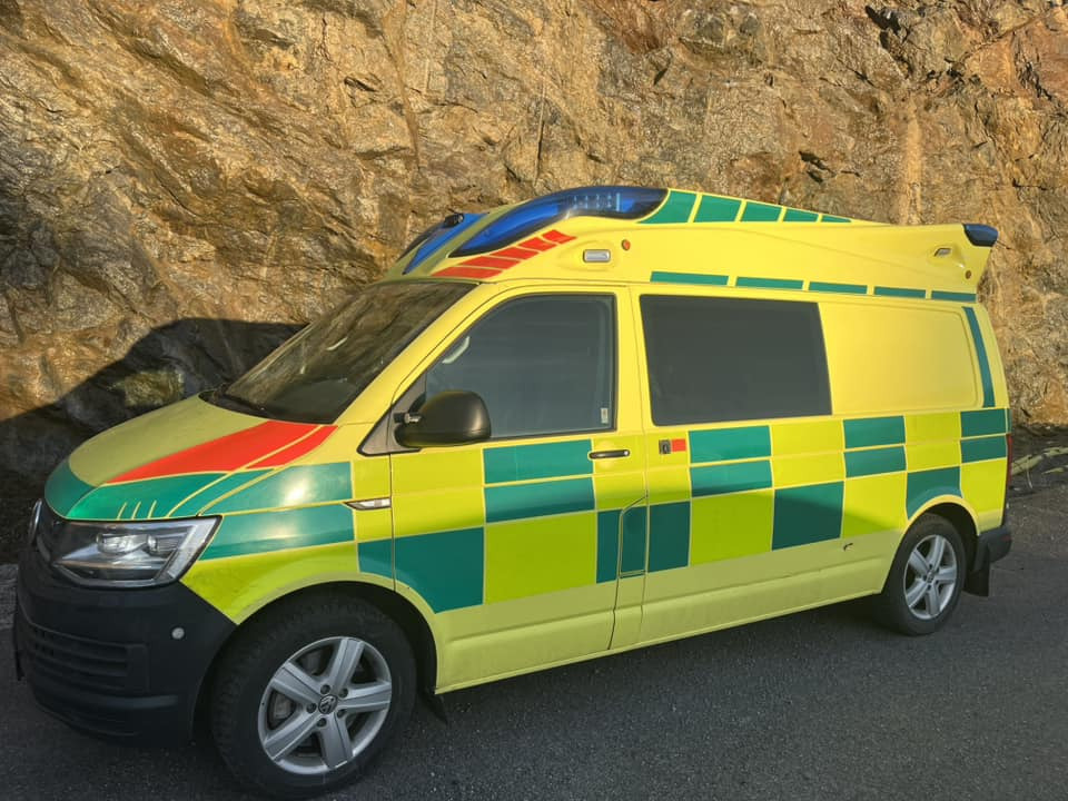 Volkswagen T6 4motions - AMBULANCE - RESERVERAD !! - Ambulancia: foto 2 Volkswagen T6 4motions - AMBULANCE - RESERVERAD !! - Ambulancia: foto 2
