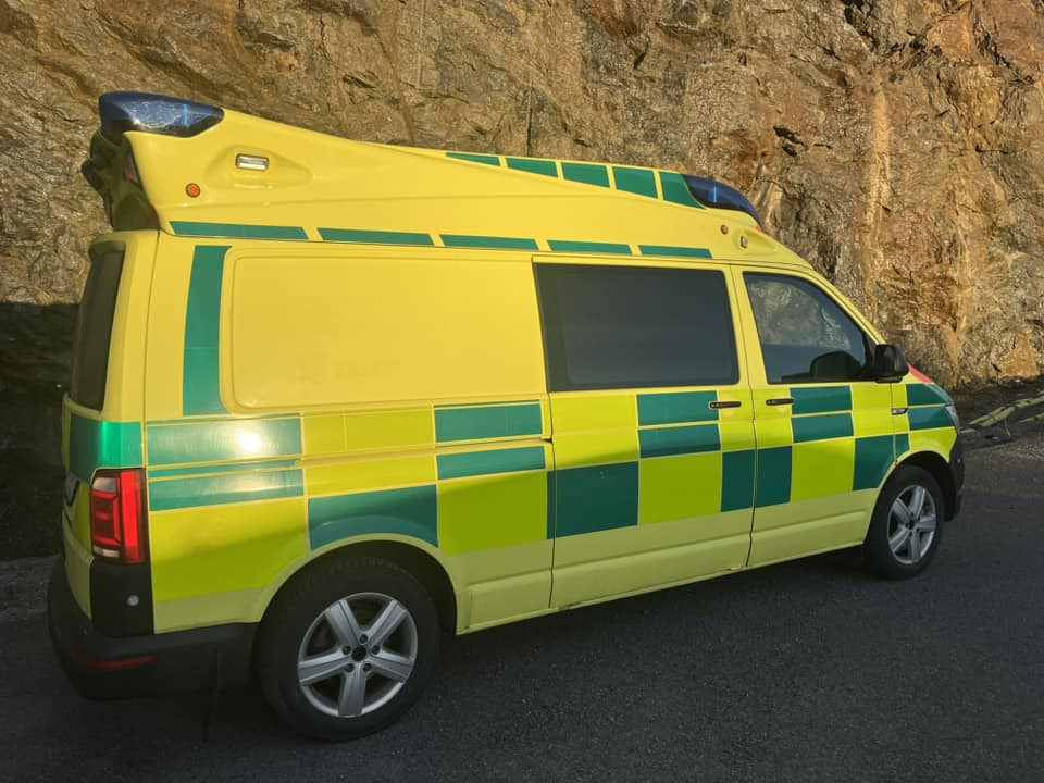Volkswagen T6 4motions - AMBULANCE - RESERVERAD !! - Ambulancia: foto 4 Volkswagen T6 4motions - AMBULANCE - RESERVERAD !! - Ambulancia: foto 4