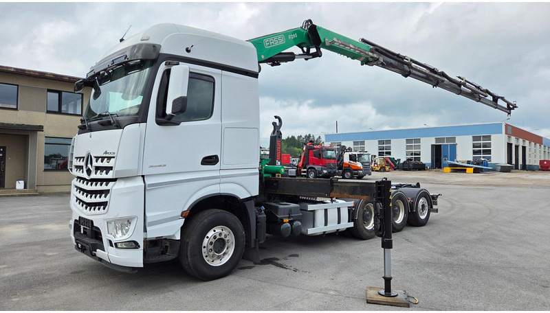 Mercedes-Benz Arocs 3253 8X4*4 Fassi F295 - Camión multibasculante, Camión grúa: foto 1 Mercedes-Benz Arocs 3253 8X4*4 Fassi F295 - Camión multibasculante, Camión grúa: foto 1