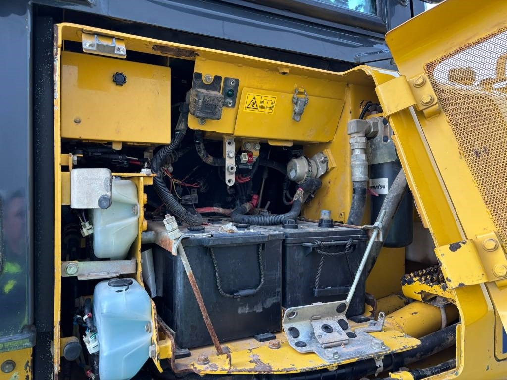 Leasing de Komatsu D 61 PX-23  Komatsu D 61 PX-23: foto 17