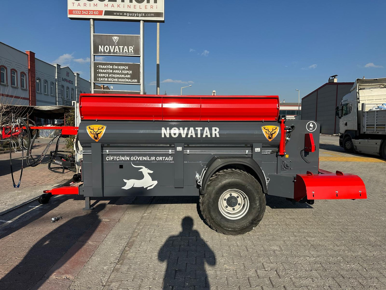 Novatar MANURE SPREADER FOR TREES AND GREENHOUSE - Esparcidor de estiércol: foto 4 Novatar MANURE SPREADER FOR TREES AND GREENHOUSE - Esparcidor de estiércol: foto 4