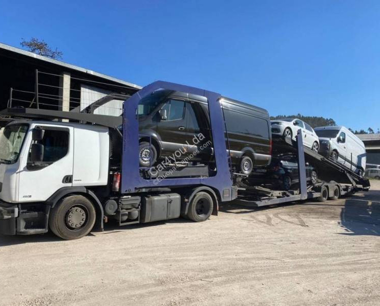 Renault Premium 450.19 DXI - Camión portavehículos: foto 1 Renault Premium 450.19 DXI - Camión portavehículos: foto 1