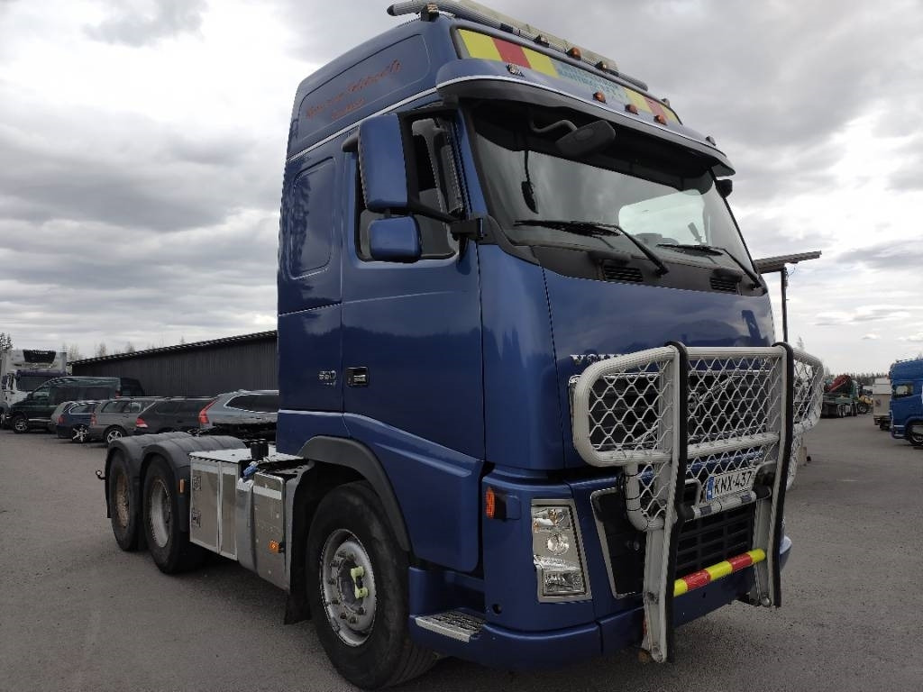 Volvo FH16 580 6x4 veturi, hydrauliikka - Cabeza tractora: foto 2 Volvo FH16 580 6x4 veturi, hydrauliikka - Cabeza tractora: foto 2
