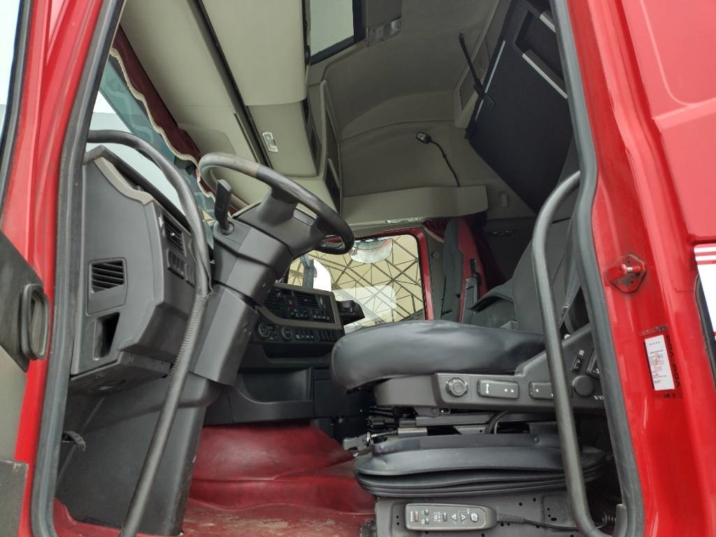 Volvo FH500 6x4 nouseva ja katkeva teliveto,Hydr!! - Cabeza tractora: foto 5 Volvo FH500 6x4 nouseva ja katkeva teliveto,Hydr!! - Cabeza tractora: foto 5