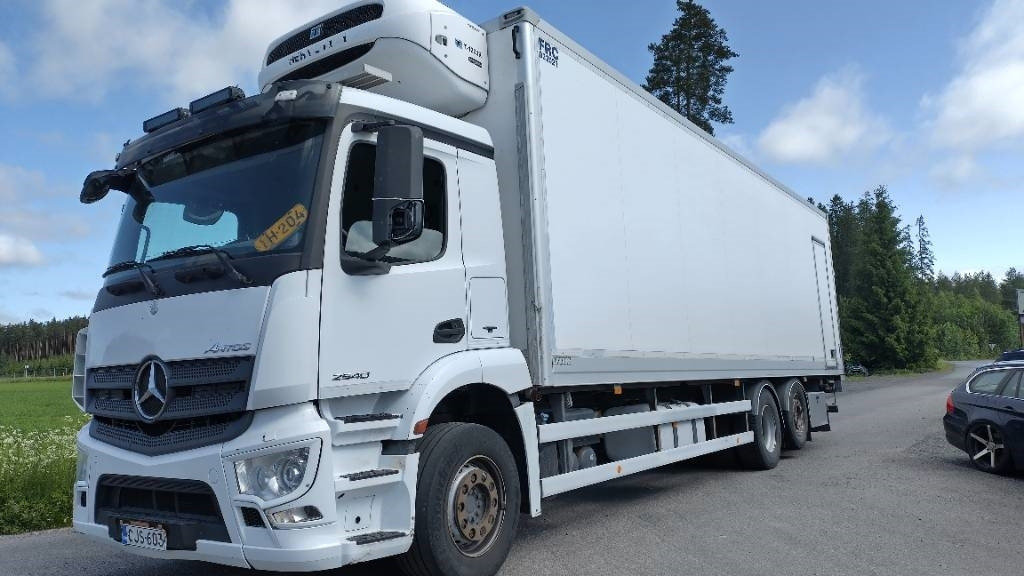 Mercedes-Benz Antos 2540 9,5m kylmäkori,Frc 2027 - Camión frigorífico: foto 1 Mercedes-Benz Antos 2540 9,5m kylmäkori,Frc 2027 - Camión frigorífico: foto 1
