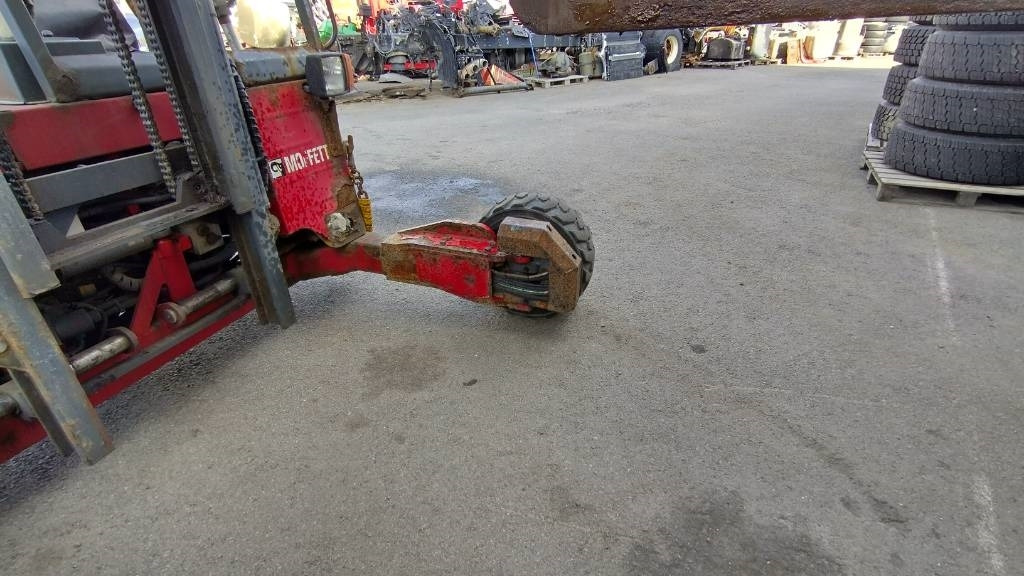 Moffett M4 25.4 ajoneuvotrukki - Carretilla elevadora transportable: foto 4 Moffett M4 25.4 ajoneuvotrukki - Carretilla elevadora transportable: foto 4