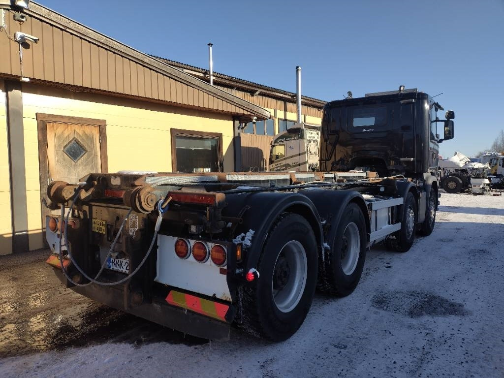 Scania R490 8x4 vaijerilaite,Euro6 - Camión portacontenedor de cadenas: foto 3 Scania R490 8x4 vaijerilaite,Euro6 - Camión portacontenedor de cadenas: foto 3
