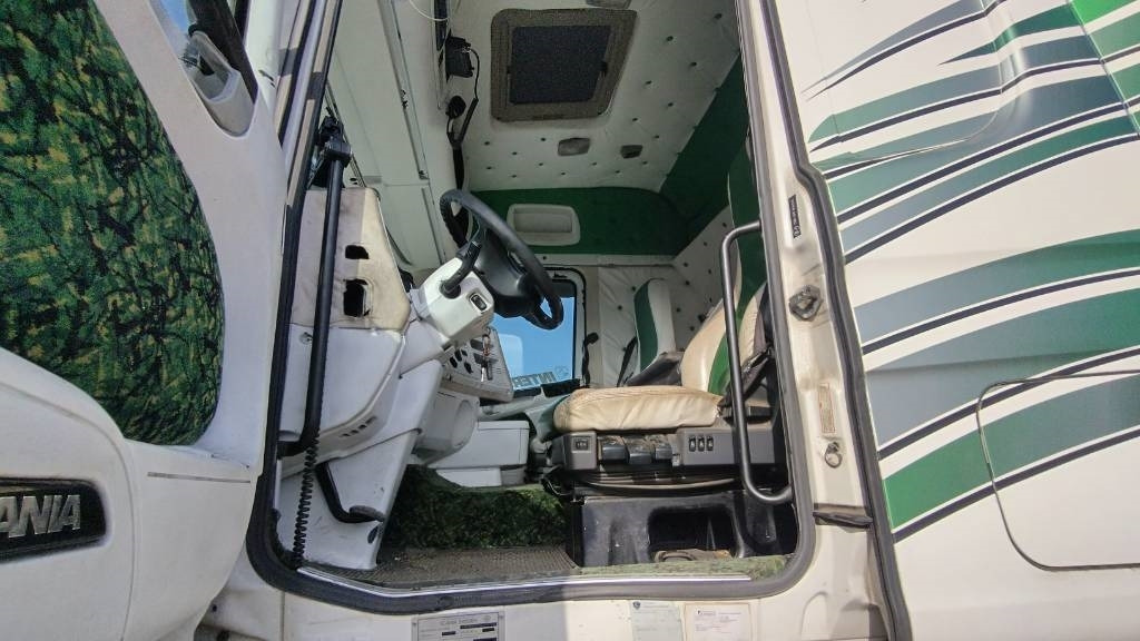 Scania R500 8x4 ilmajousi alusta - Camión chasis: foto 4 Scania R500 8x4 ilmajousi alusta - Camión chasis: foto 4