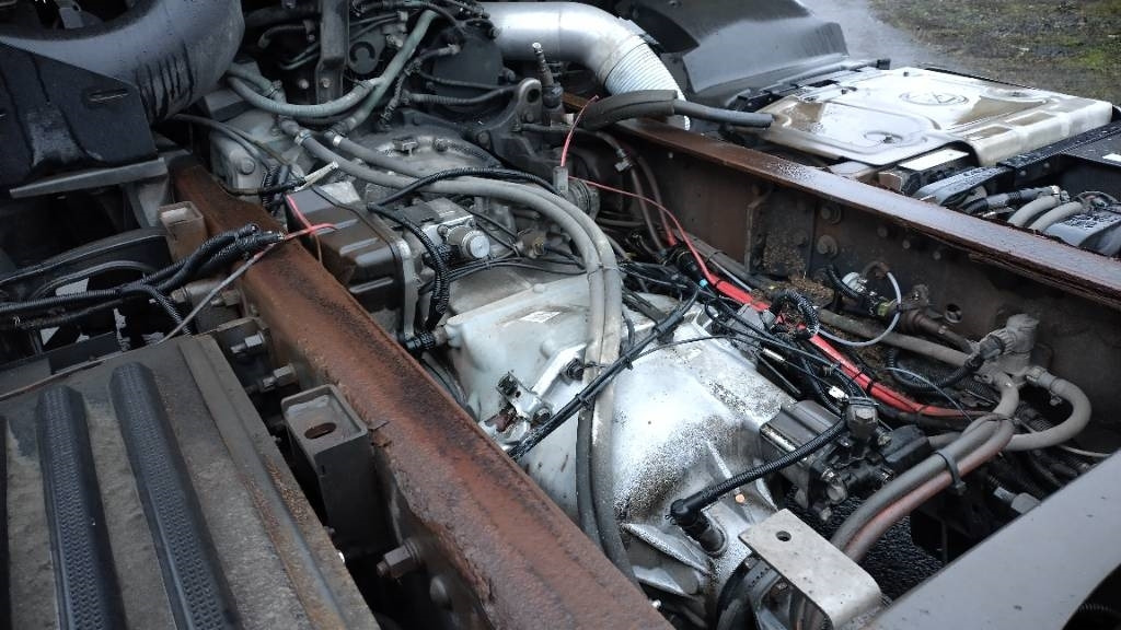 Volvo FH13 6x2 alusta, manuaalivaihteisto  - Camión chasis: foto 5 Volvo FH13 6x2 alusta, manuaalivaihteisto  - Camión chasis: foto 5